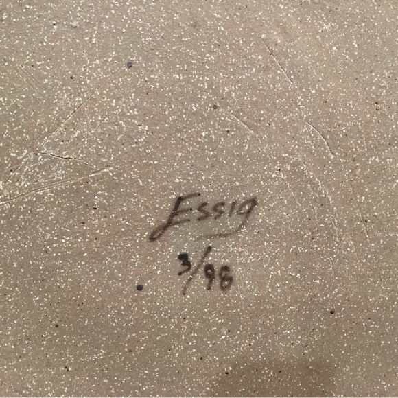 Vintage - Ceramic Heart Plate - Sterling VA. - By Essig 3/98 engraved on reverse - Picture 7 of 9